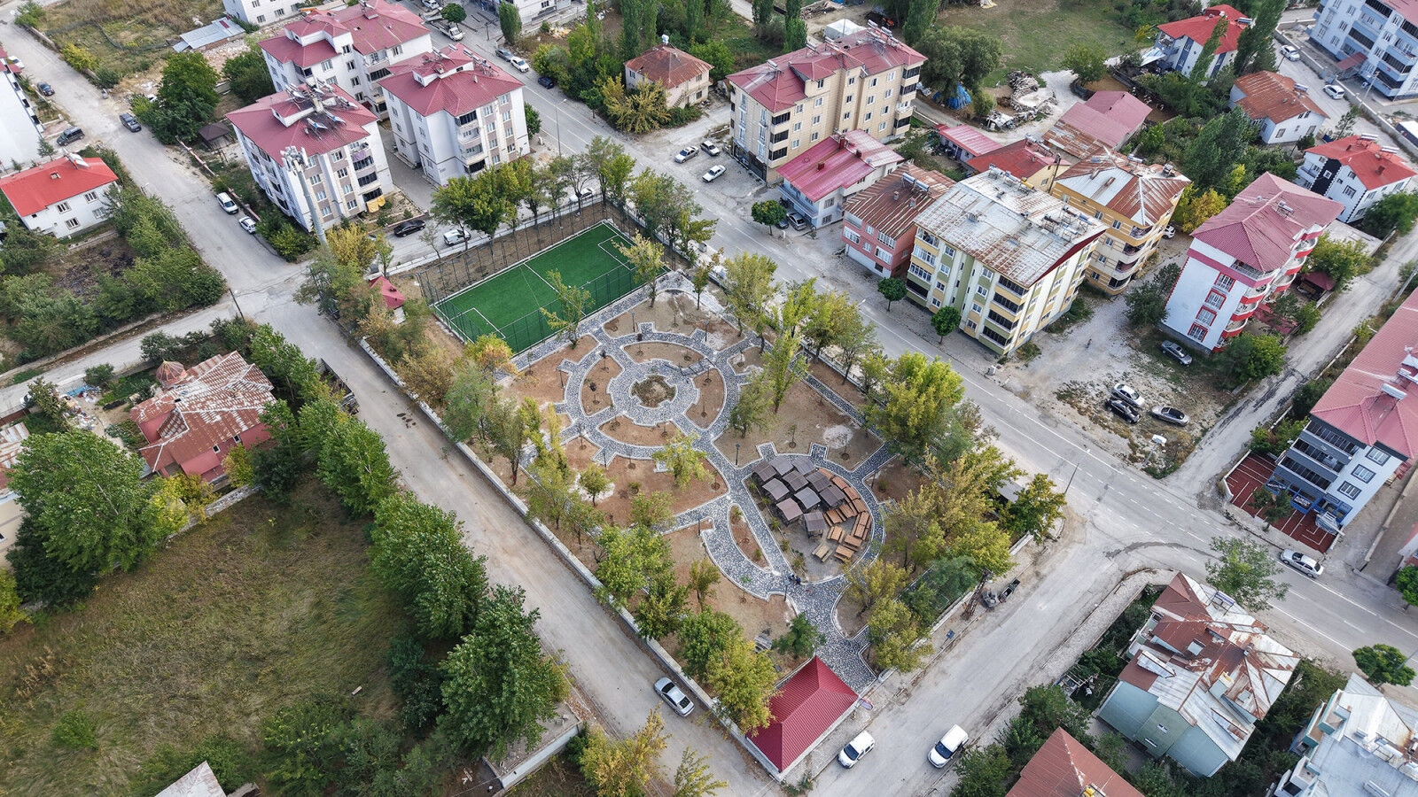 Goksunda 25 Milyonluk Dev Yatirim Iki Park Bastan Sona Yenileniyor (2)