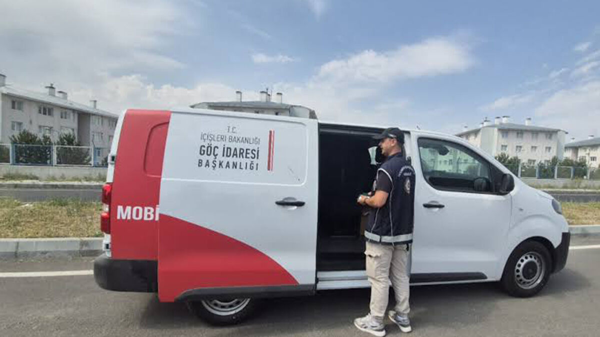 Kahramanmaraş dahil 81 ilde göçmen kaçakçılığı operasyonu: Çok sayıda organizatör yakalandı