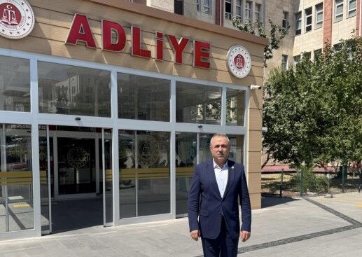 AYSER ÇALIK ORTAOKULU SALDIRISI DAVASINDA İLK DURUŞMA: KARATUTLU, “AİLELERİMİZİN YANINDAYIZ, DAVANIN TAKİPÇİSİYİZ”