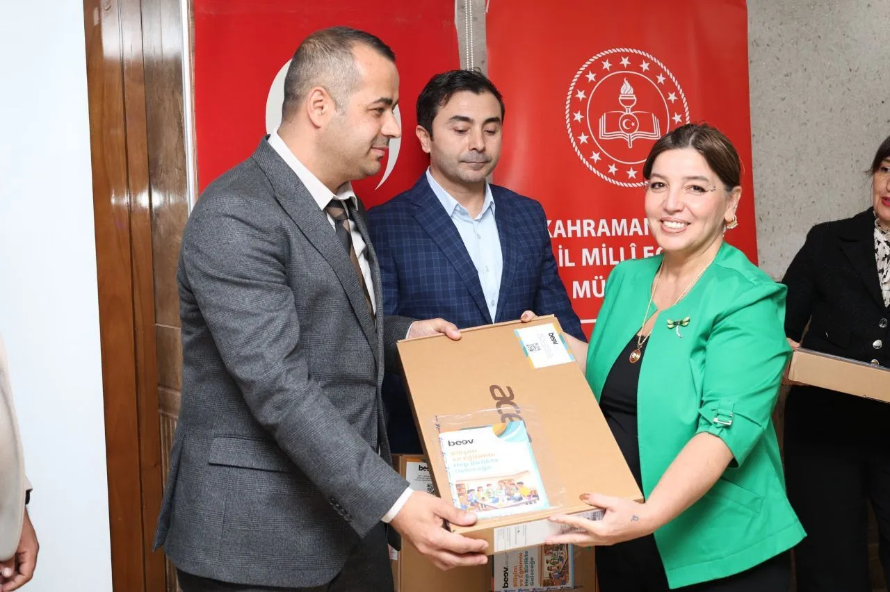Kahramanmarasta 20 Okula Bilgisayar Ve Yazici Destegi 6