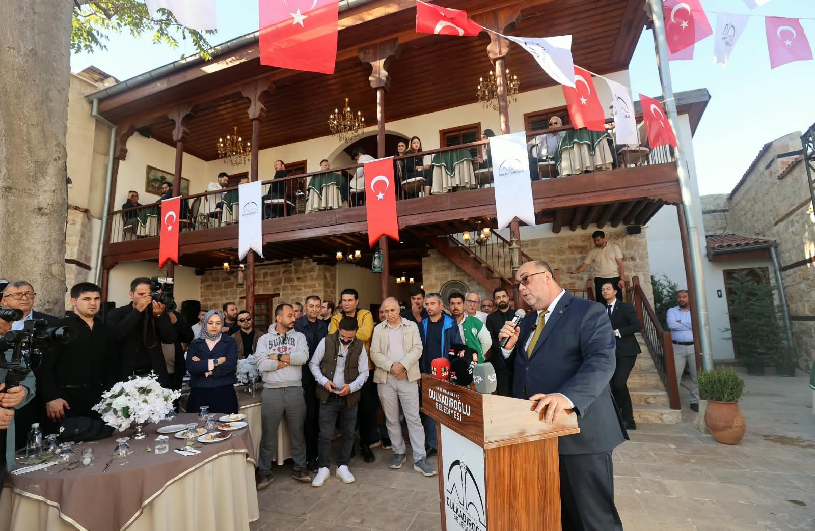 Kahramanmarasta Avlu1890 Acildi Dulkadirogluna Yeni Sanat Merkezi (7)