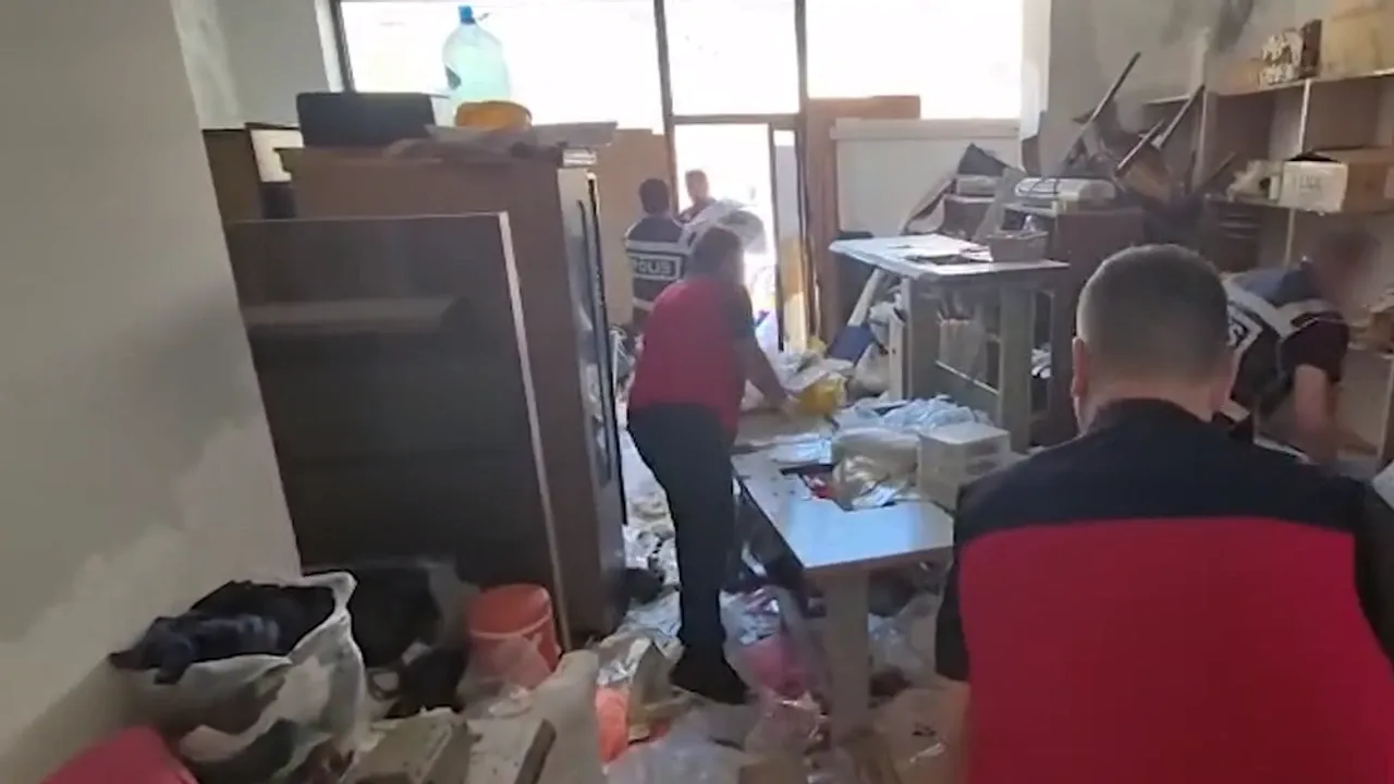 Kahramanmaraş'ta Büyük Gıda Operasyonu: Binlerce Sahte Etiket Yakalandı