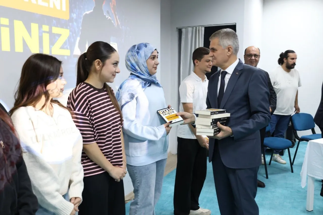 Kahramanmarasta Liseliler Icin Yeni Egitim Donemi Basliyor Iki Dev Proje Imzalandi (2)
