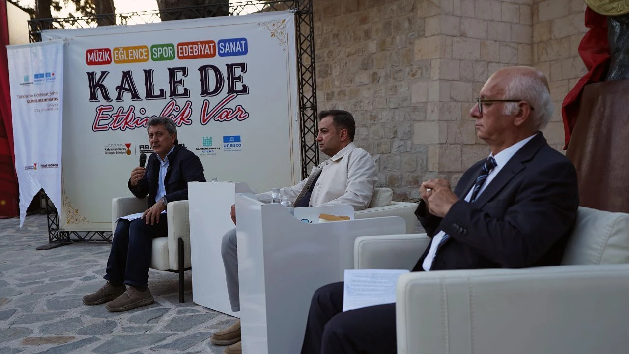 Unesco Edebiyat Sehri Kahramanmarasta Sevket Buluta Vefa Gecesi (1)-1